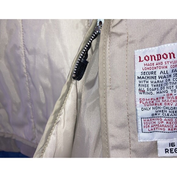 London Fog Womens Khaki All Weather Jacket Zip Out Lining Size 16 R Casual Walk - Picture 10 of 12